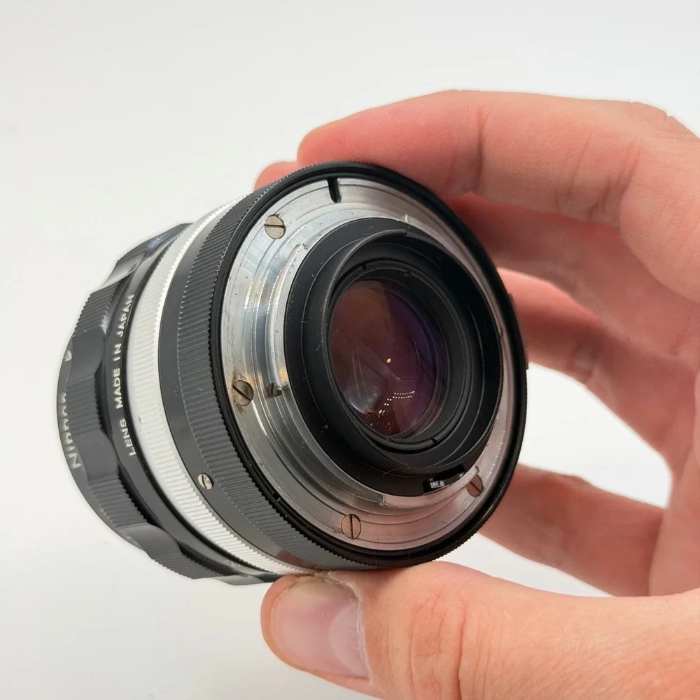 MINT Nippon Kogaku Nikkor-O Auto 35mm f2 Wide Angle Lens NON AI Nikon F Mount